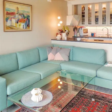 Stunning In Sgne With 1 Bedrooms And Internet Ferienhaus *